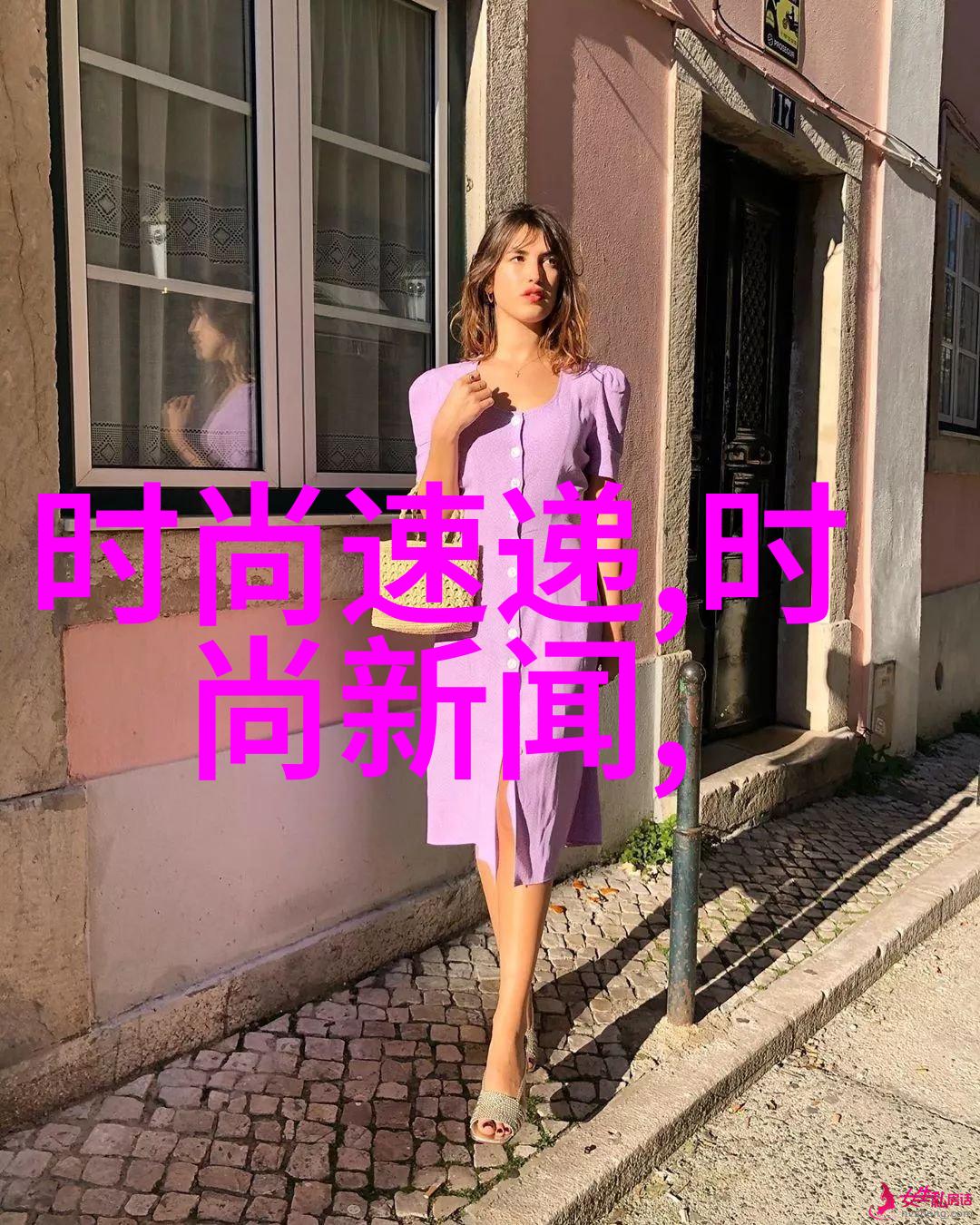 BVLGARI宝格丽 上新Butterfly Flow蛇头包包 描绘浪漫春日